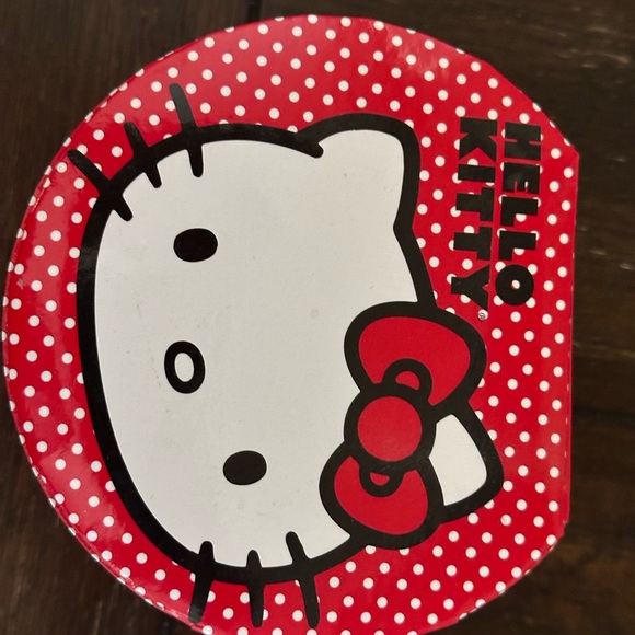 Vintage Hello Kitty Watch - Picture 9 of 10